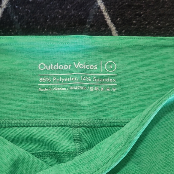 SMALL OUTDOOR VOICES warm up short - Picture 2 of 3